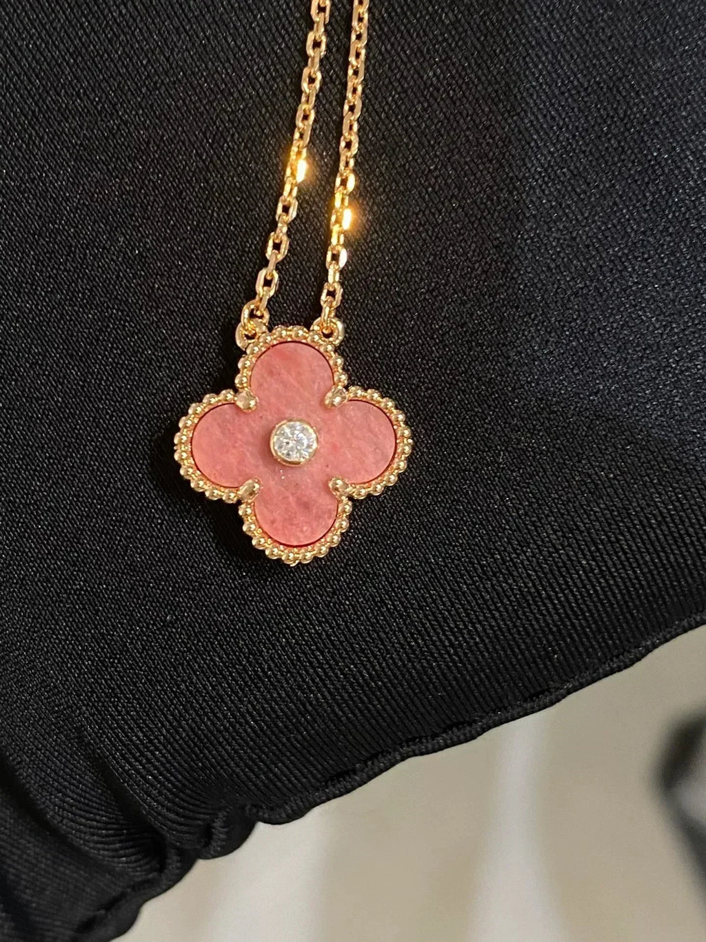 ¡®Imperial¡¯CLOVER 15MM DIAMOND RHODONITE NECKLACE
