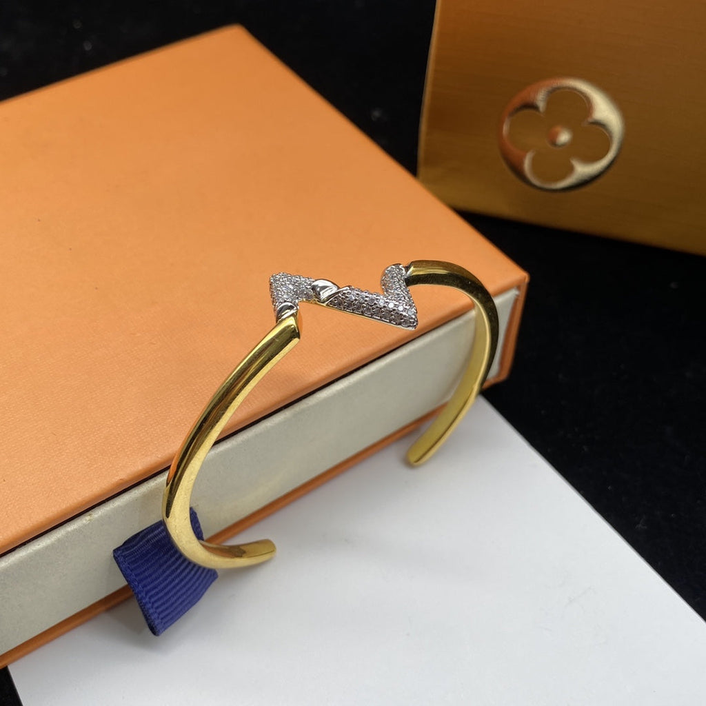 ¡®Imperial¡¯VOLTE UPSITE DOWN DIAMOND GOLD OPEN BRACELET