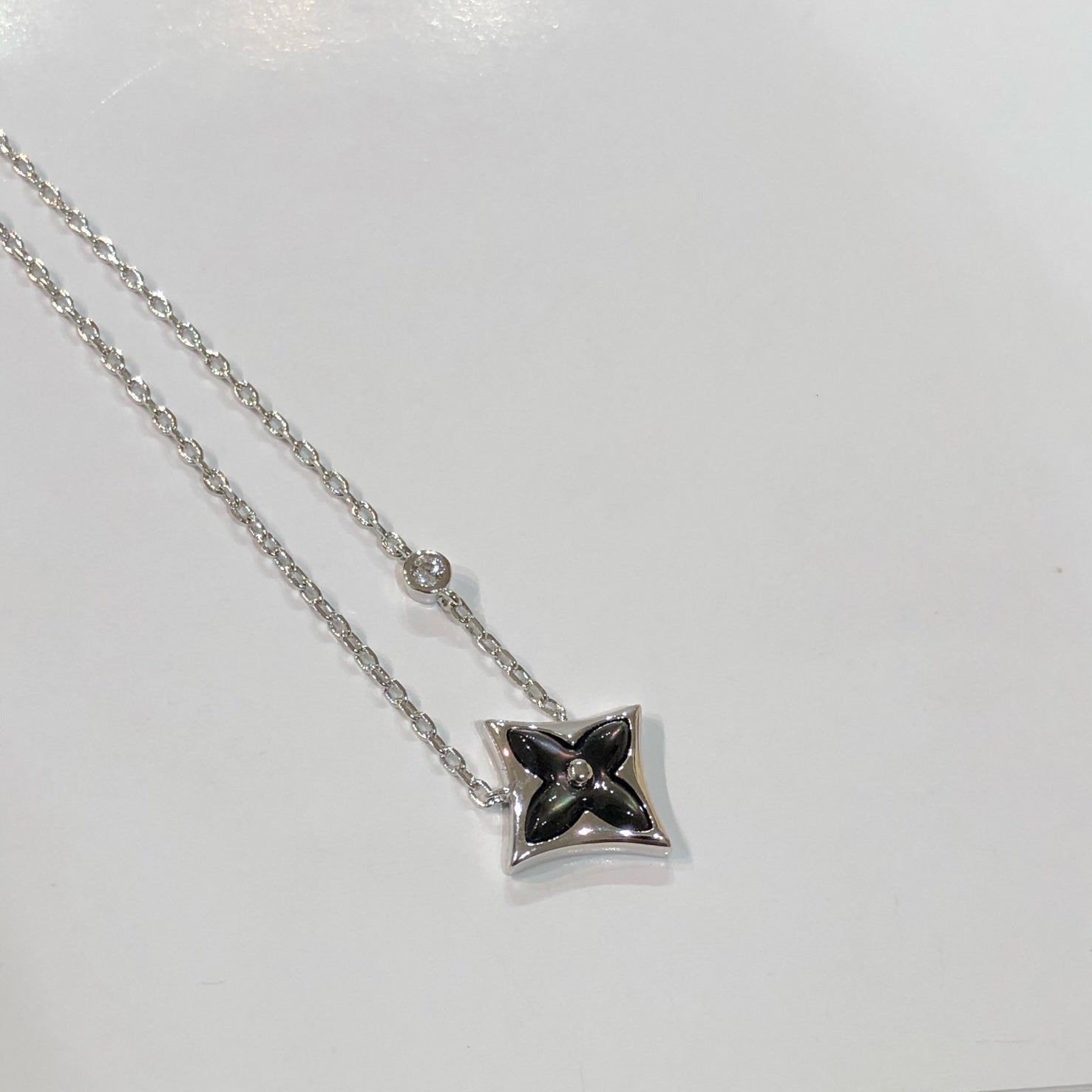 ¡®Imperial¡¯STAR BLACK MOP NECKLACE