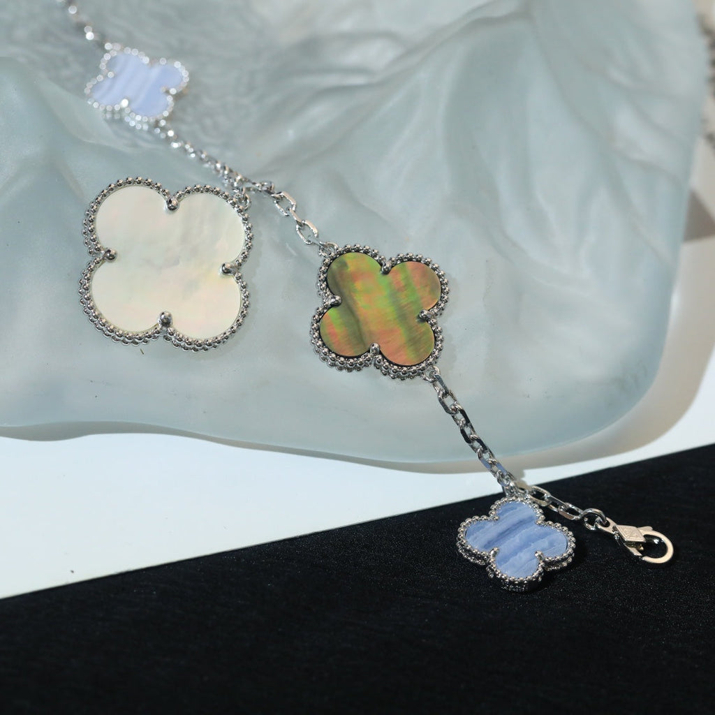 ¡®Imperial¡¯CLOVER BRACELET 5 MOTIFS MOP CHALCEDONY SILVER