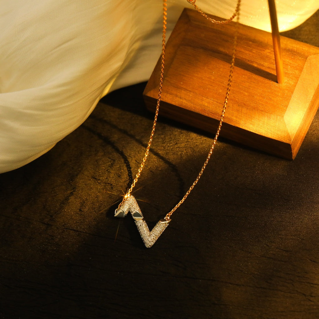 ¡®Imperial¡¯VOLT SILVER DIAMOND PEDANT NECKLACE