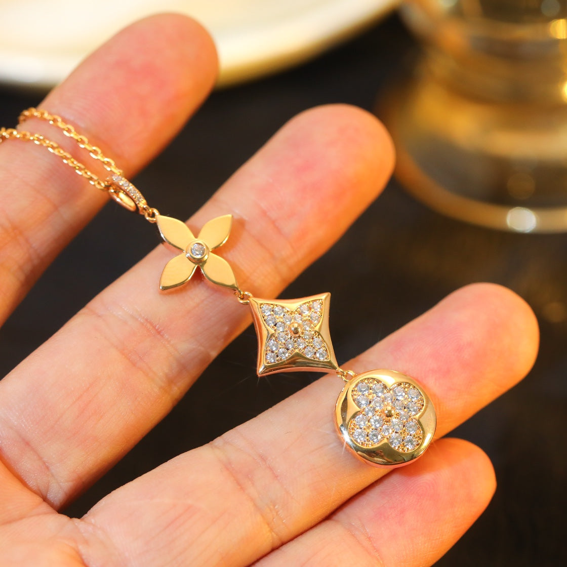 ¡®Imperial¡¯STAR AND SUN DIAMOND PINK GOLD NECKLACE