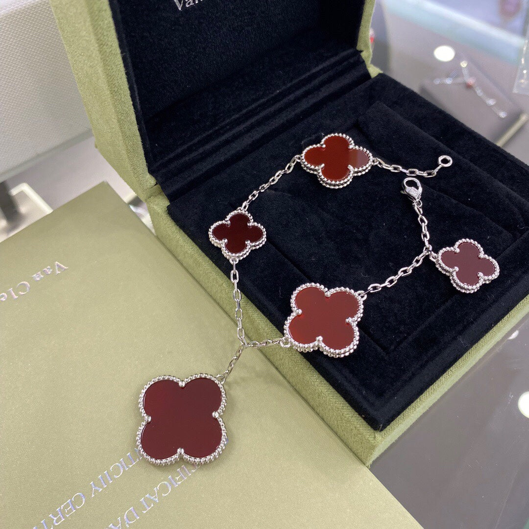 ¡®Imperial¡¯CLOVER 5 MOTIFS SIVLER CARNELIAN BRACELET