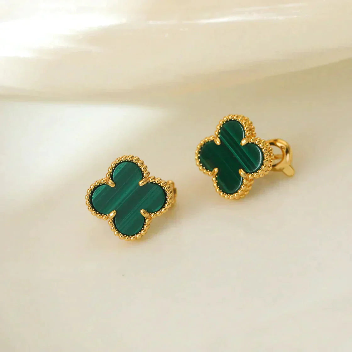 ¡®Imperial¡¯CLOVER MEDIUM 1 MOTIFS MALACHITE  EARRINGS