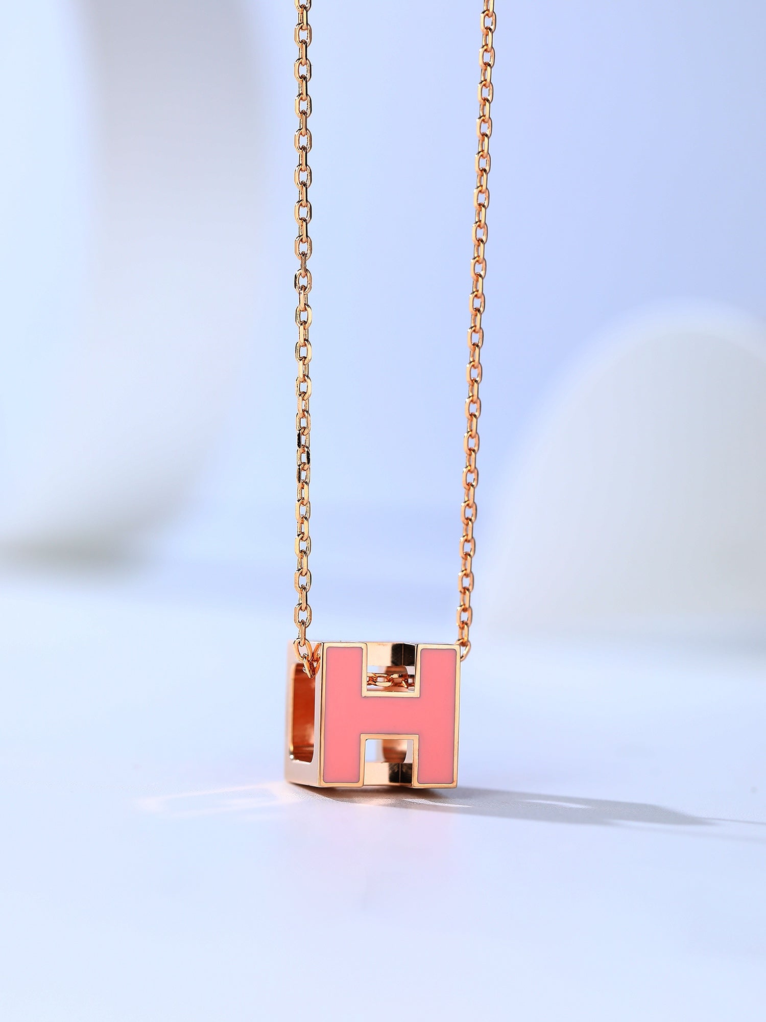 ¡®Imperial¡¯H CAGE PINK GOLD NECKLACE