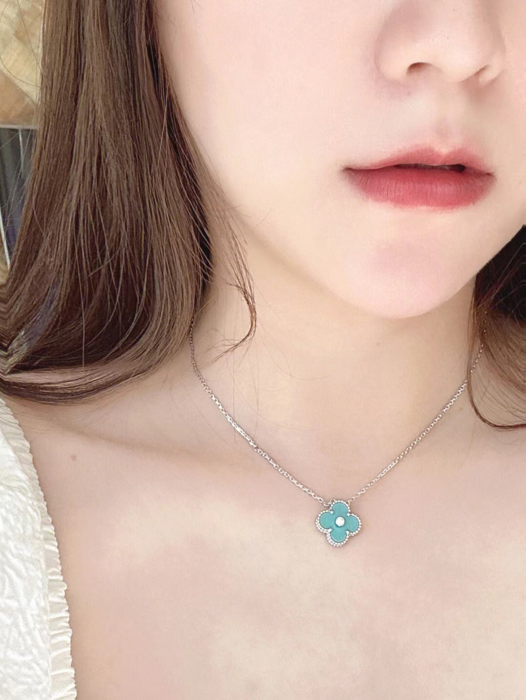 ¡®Imperial¡¯CLOVER 1 DIAMOND LIGHT BLUE SILVER NECKLACE