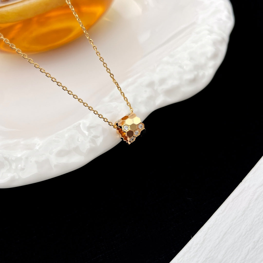 ¡®Imperial¡¯BEE MINI PEDANT DIAMOND NECKLACE