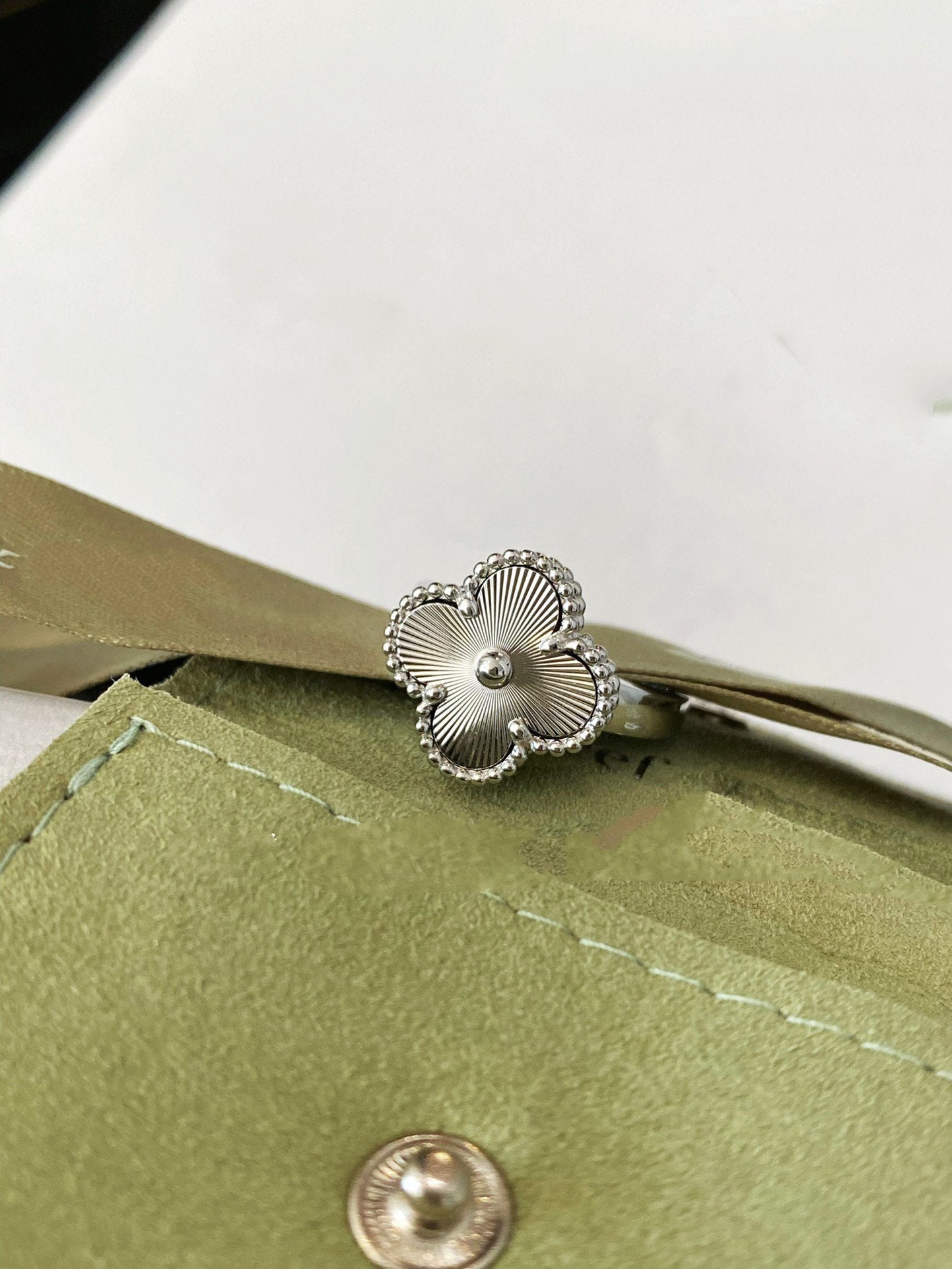 ¡®Imperial¡¯CLOVER SILVER RING
