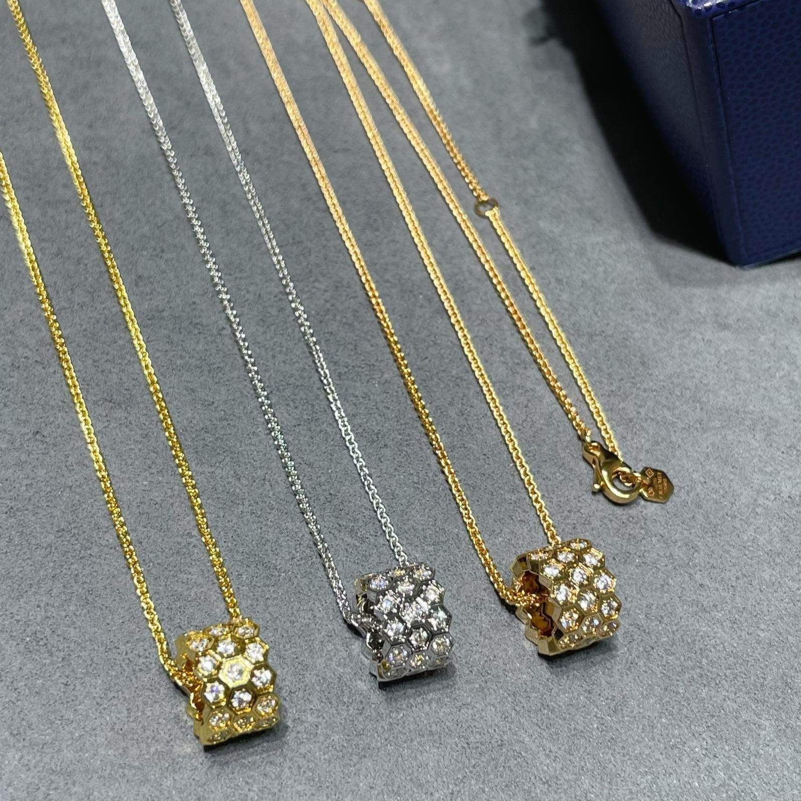 ¡®Imperial¡¯BEE LOVE DIAMOND PAVED 3 ROW NECKLACE