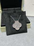 ¡®Imperial¡¯CLOVER 25MM LARGE PENDANT DIAMOND PAVED SILVER NECKLACE