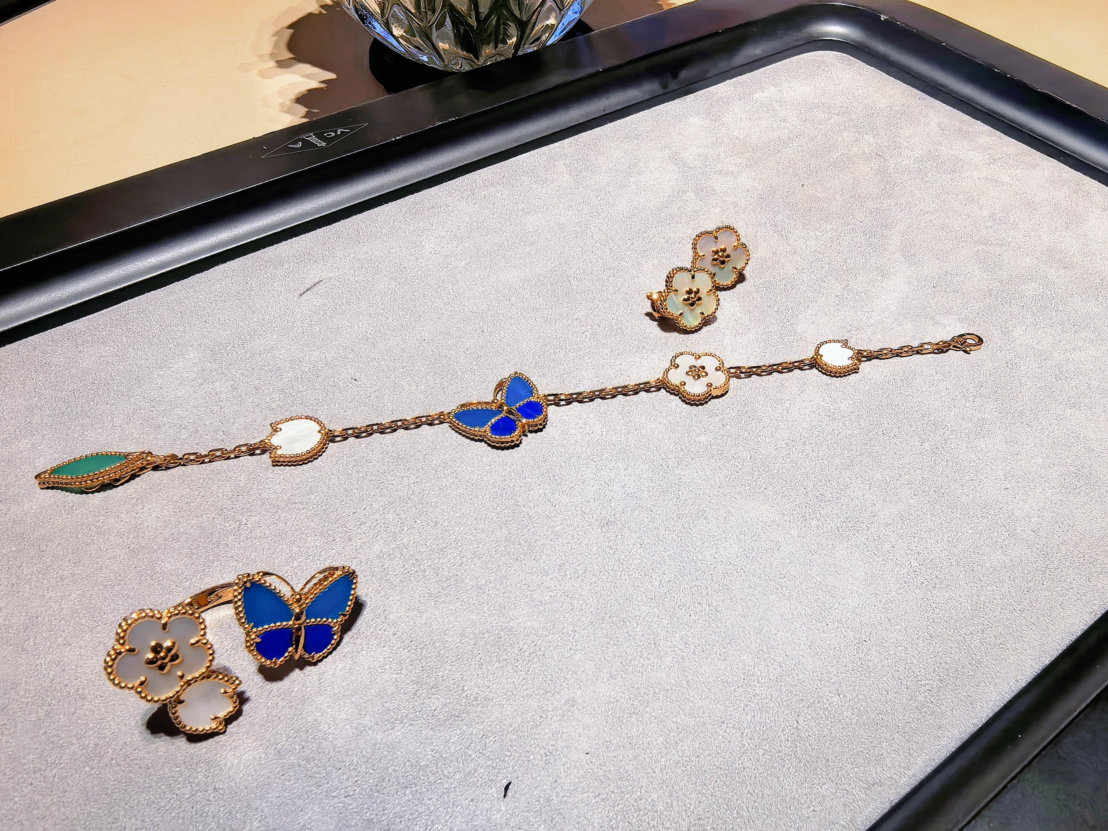 [Imperial] 2026 NUEVO BRAZALETE DE SUERTE 5 MOTIVOS DE PRIMAVERA