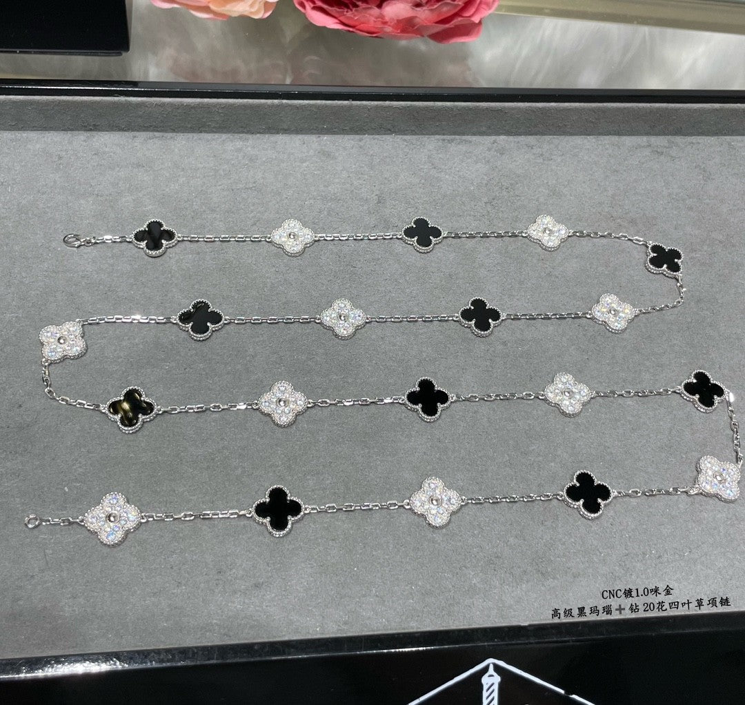 [Imperial] ヴィンテージ アルハンブラ ネックレス、20モチーフ