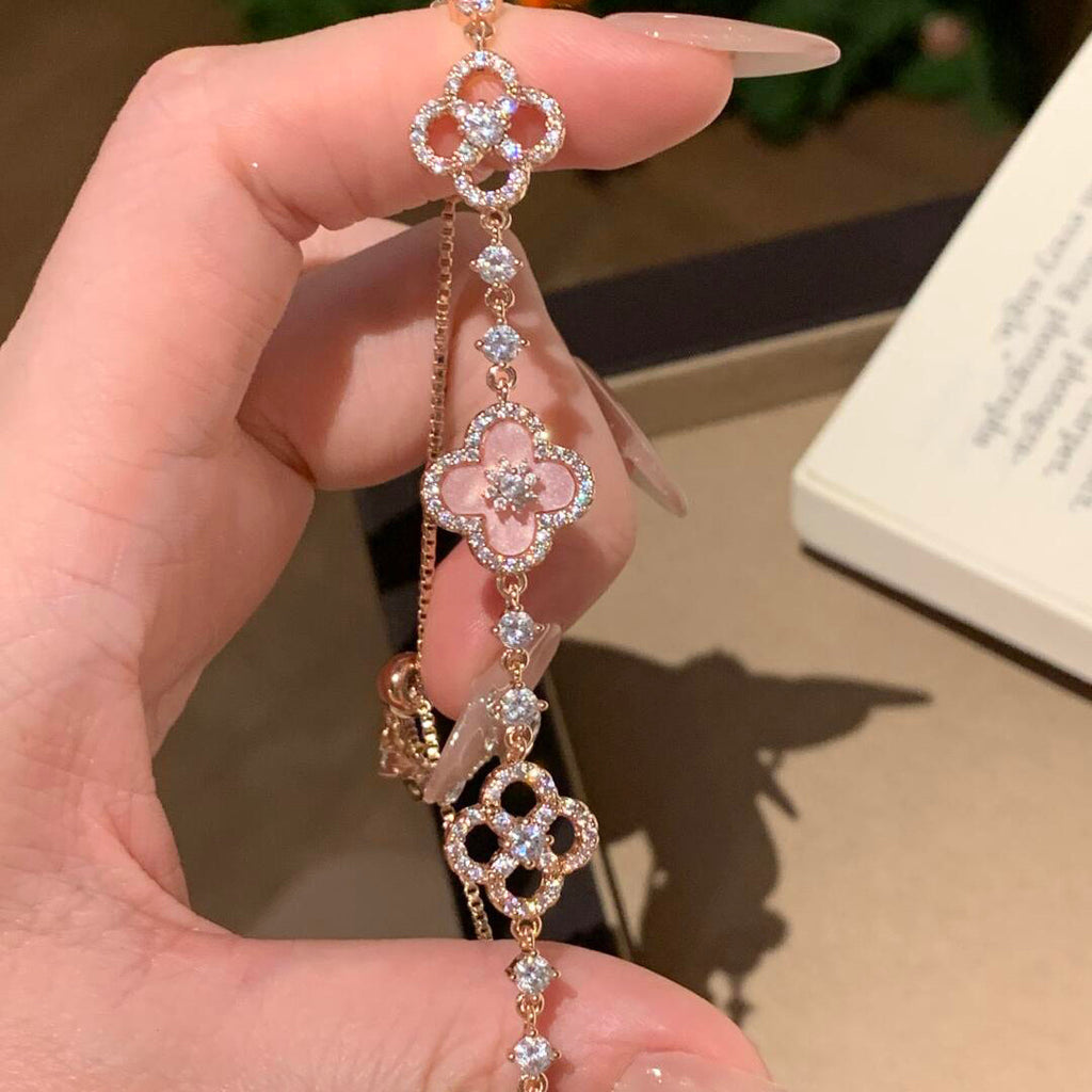 ¡®Imperial¡¯CLOVER 5 MOTIF PINK BLUE RED WHITE BRACELET