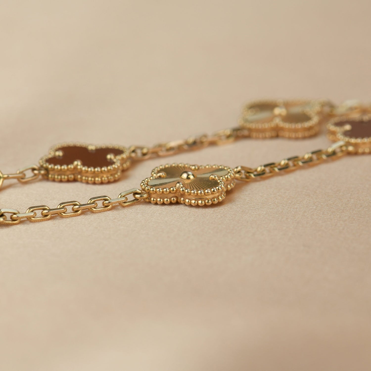 ¡®Imperial¡¯CLOVER  5 MOTIFS CARNELIAN GOLD BRACELET