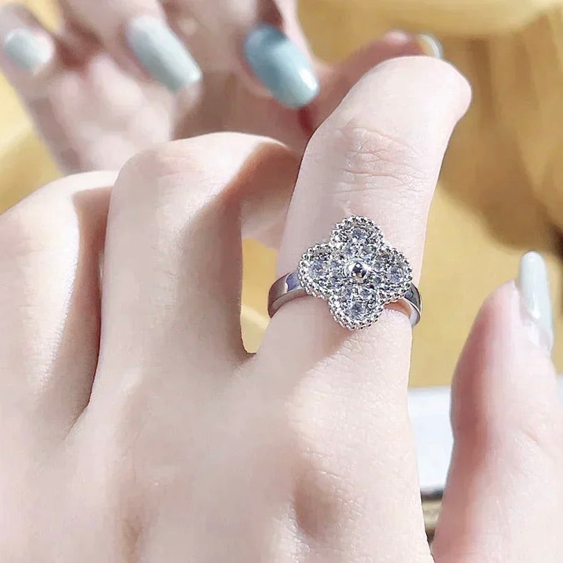 ¡®Imperial¡¯CLOVER DIAMOND RING