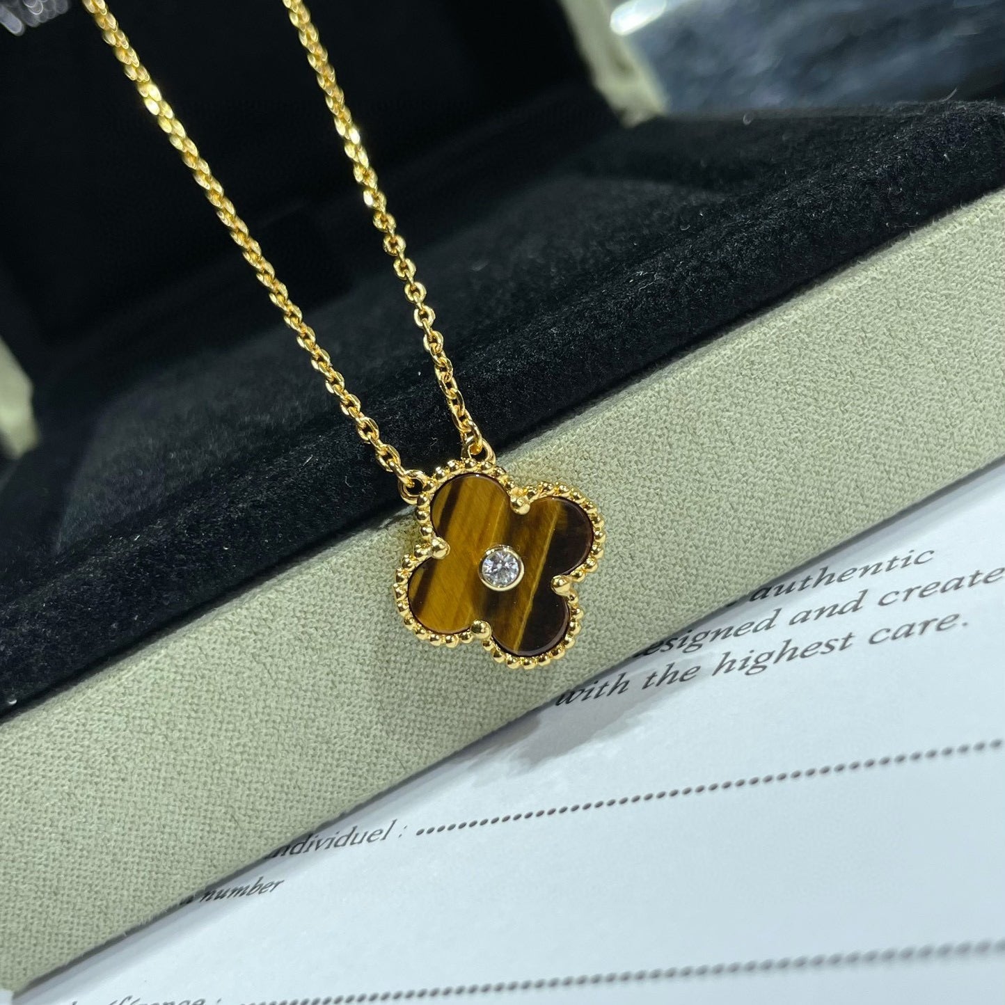¡®Imperial¡¯CLOVER 15MM DIAMOND AND YELLOW TIGER'S EYE AGATE necklace