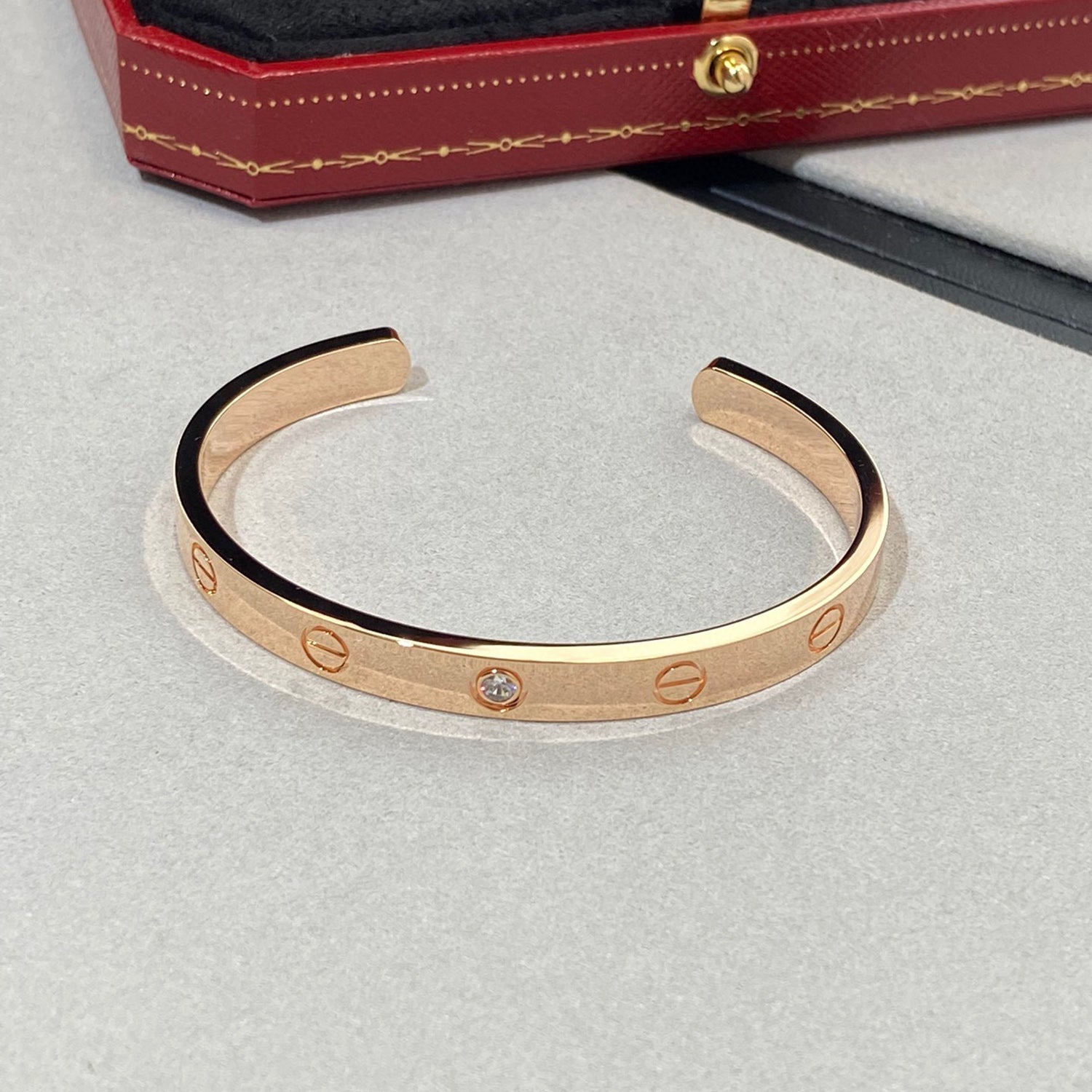 ¡®Imperial¡¯LOVE BRACELET 6.1MM 1 DIAMOND OPEN CUFF