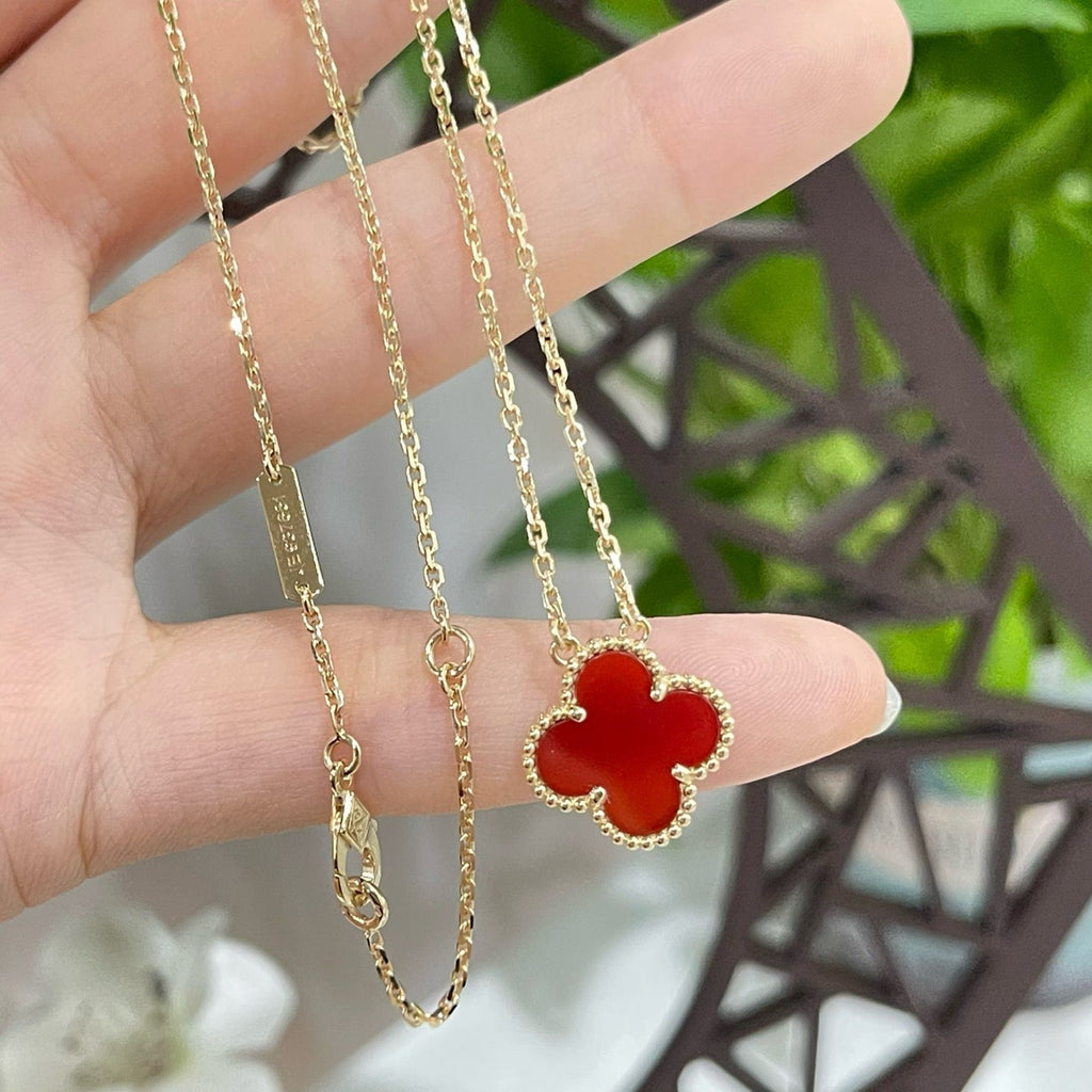 ¡®Imperial¡¯CLOVER 15MM CARNELIAN SINGLE FLOWER NECKLACE