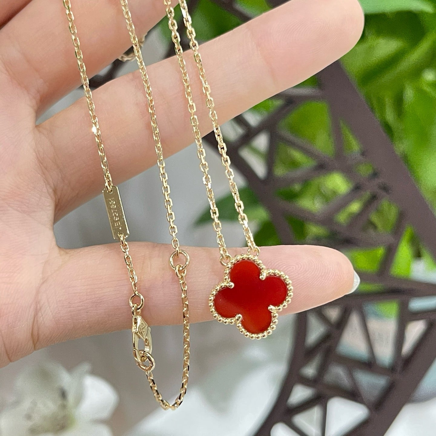 ¡®Imperial¡¯CLOVER 15MM CARNELIAN SINGLE FLOWER NECKLACE