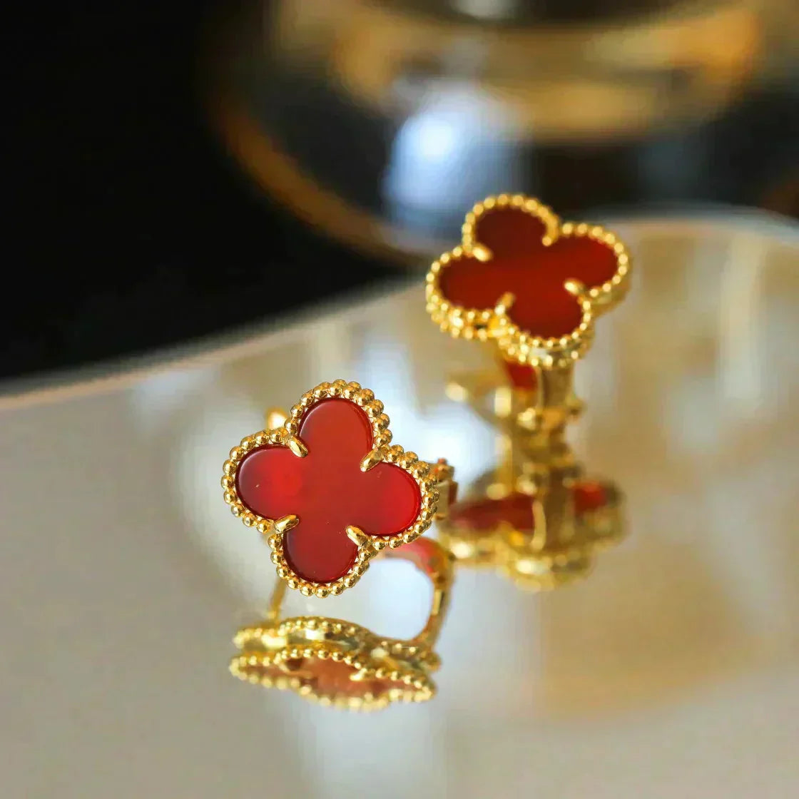 ¡®Imperial¡¯CLOVER MEDIUM 1 MOTIFS CARNELIAN  EARRINGS