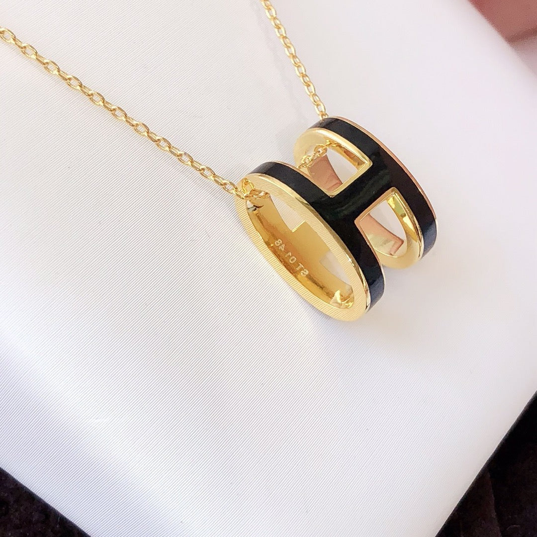 ¡®Imperial¡¯HM CLIC BLACK ENAMEL GOLD NECKLACE