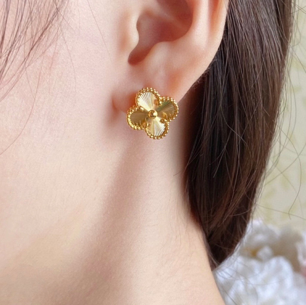 ¡®Imperial¡¯ ARETES DE STUD DE TREBOL MEDIANO