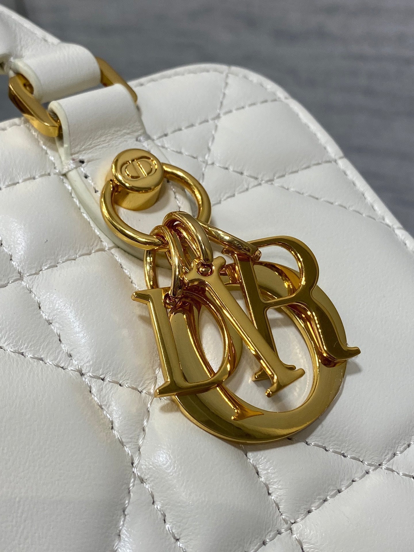 MINI GROOVE BAG 20 IN WHITE MACROCANNAGE LAMBSKIN 226485