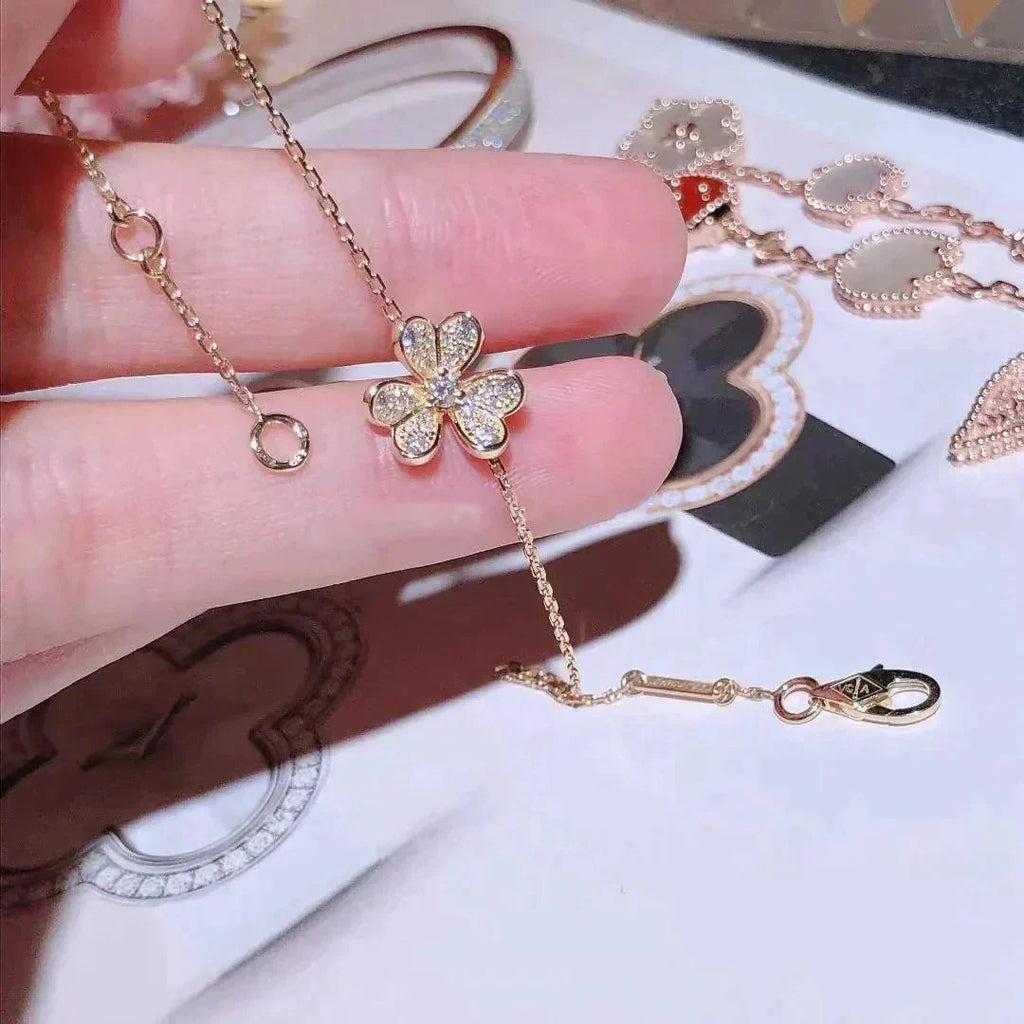 ¡®Imperial¡¯FRIVOLE GOLD FLOWER DIAMOND BRACELET