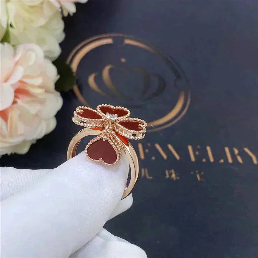 ¡®Imperial¡¯SWEET CLOVER CARNELIAN RING