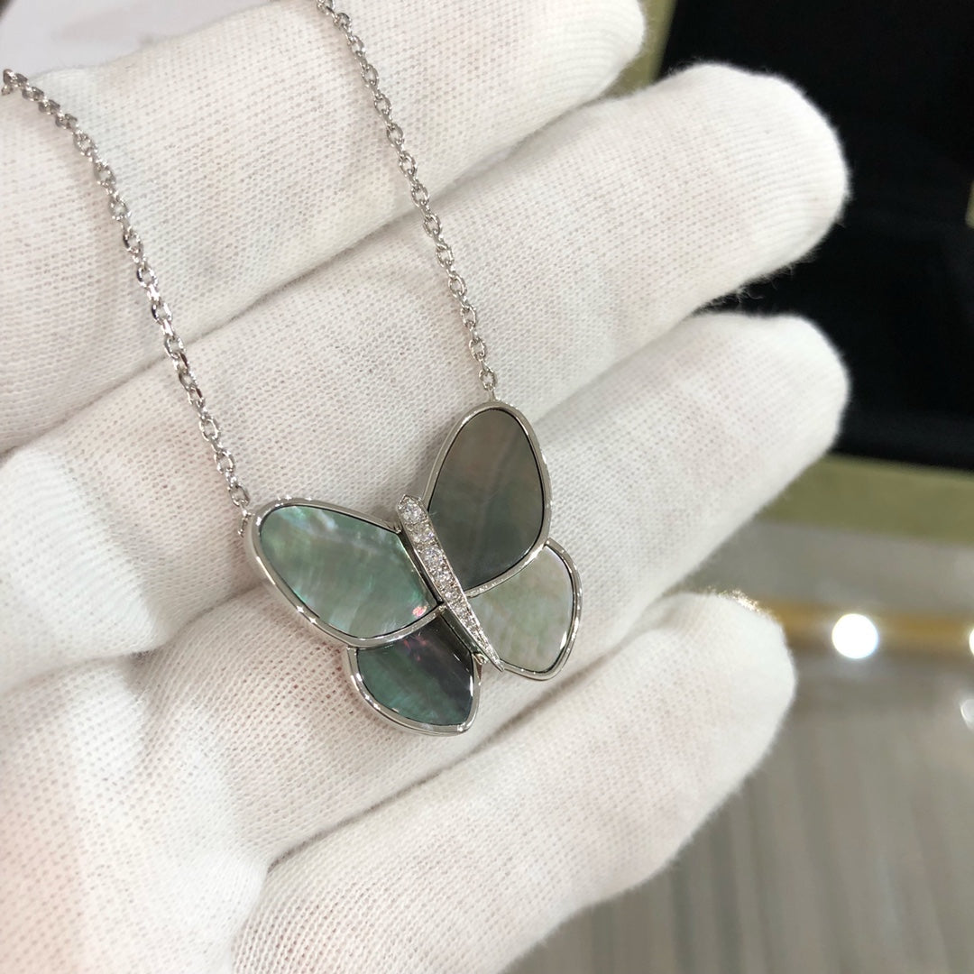 ¡®Imperial¡¯LARGE BUTTERFLY SILVER PENDANT DIAMOND NECKLACE