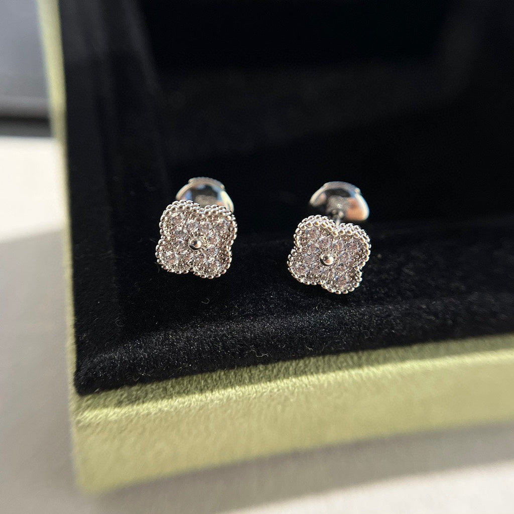 ¡®Imperial¡¯CLOVER MINI DIAMOND STUD EARRINGS